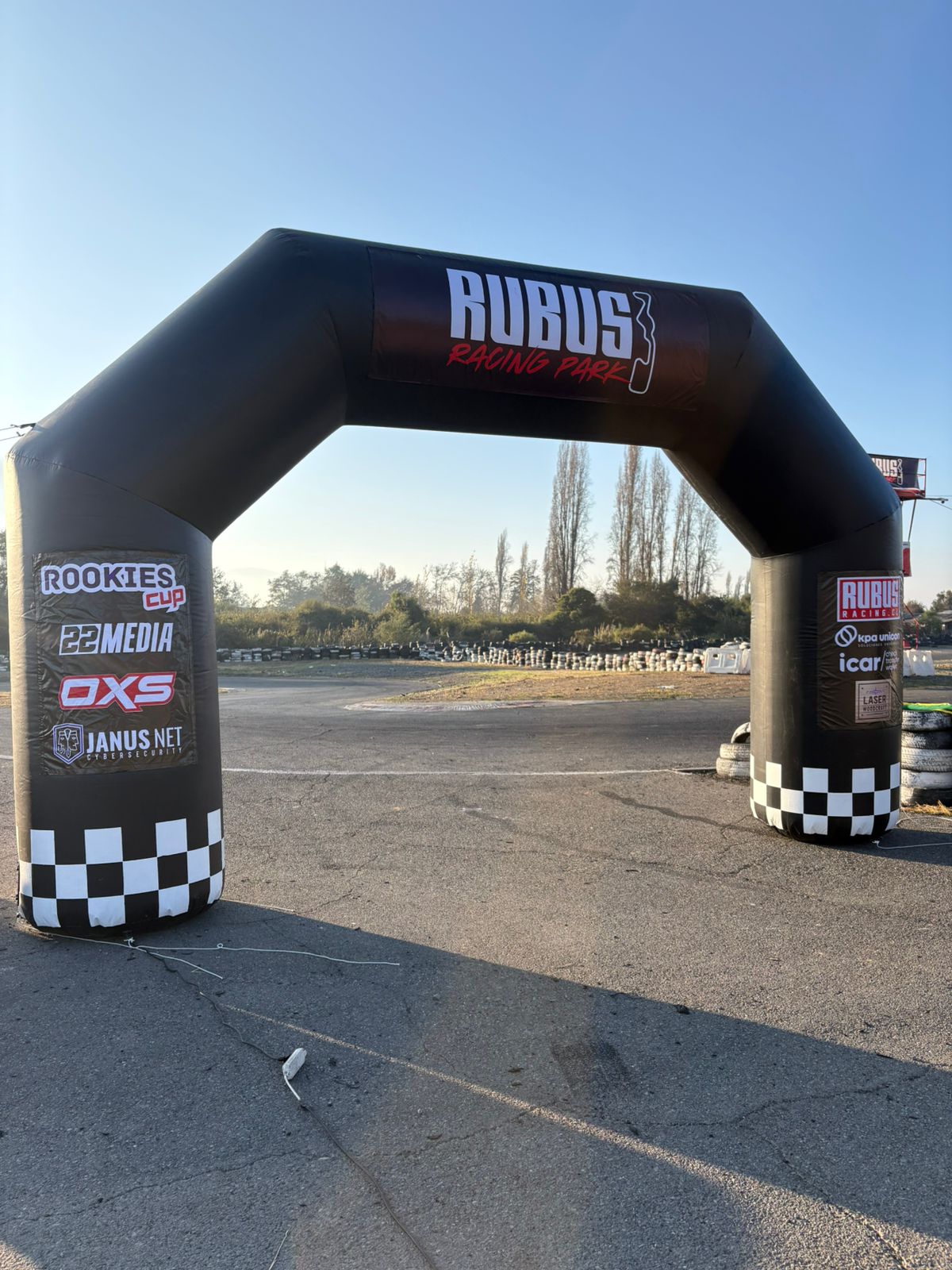Arco inflable Rubus Racing Park pista de karting